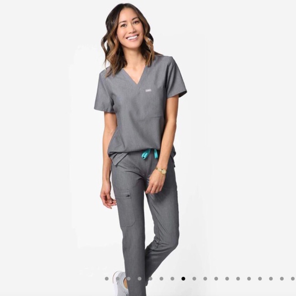 FIGS scrubs set